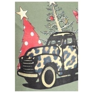 Christmas holiday shirt top tee preloved